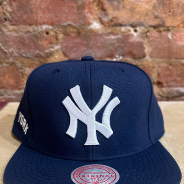 New York Yankees Snapback Hat - Mitchell & Ness